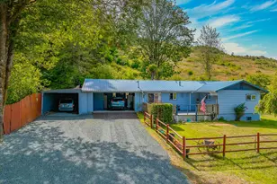 51320 Myrtle Creek Rd, Myrtle Point, OR 97458 - Photo 1