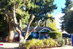 10206 N Tyler Ave, Portland, OR 97203 - Photo 1