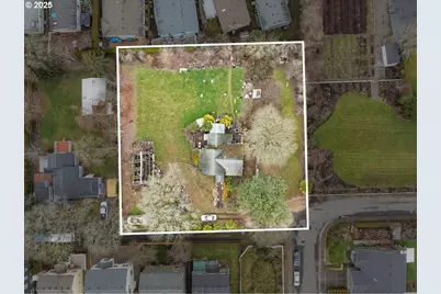 17525 SW Stark St, Beaverton, OR 97006 - Photo 1