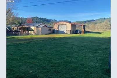 7858 Nonpareil Rd, Sutherlin, OR 97479 - Photo 1