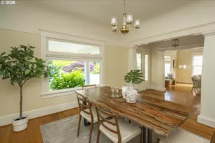515 NE Floral Pl, Portland, OR 97232 - Photo 11