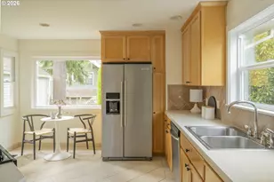 515 NE Floral Pl, Portland, OR 97232 - Photo 17