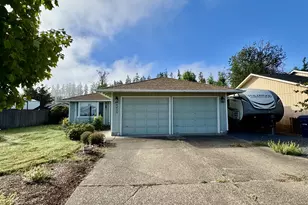 4833 Daisy St, Springfield, OR 97477 - Photo 1