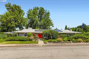 11245 SW Lynnridge Ave, Portland, OR 97225 - Photo 1