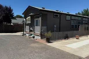 1200 Sheraton Dr, Eugene, OR 97401 - Photo 1