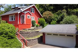 560 N 10th St, Coos Bay, OR 97420 - Photo 1