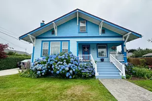 830 Division St SE, Bandon, OR 97411 - Photo 1