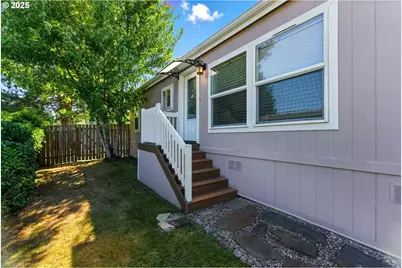 17925 Country Village Dr, Oregon City, OR 97045 - Photo 1