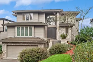 9027 NE Cliff St, Portland, OR 97220 - Photo 1