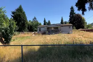 320 5th St, Dillard, OR 97432 - Photo 1