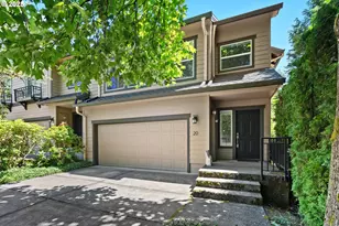 20 Summit Ridge Ct, Lake Oswego, OR 97035 - Photo 1