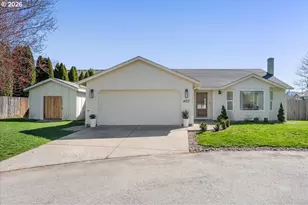 407 E Wilson St, Yacolt, WA 98675 - Photo 1
