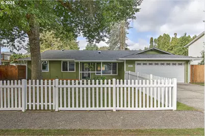 714 NE 152nd Ave, Vancouver, WA 98684 - Photo 1