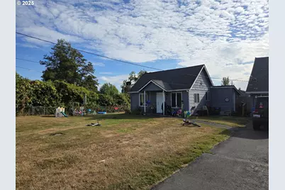 3407 Columbia Heights Rd, Longview, WA 98632 - Photo 1