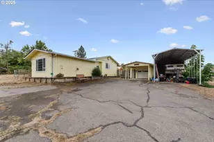 209 Dodson View Rd, Roseburg, OR 97471 - Photo 1