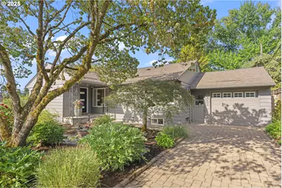 6452 SW Loop Dr, Portland, OR 97221 - Photo 1