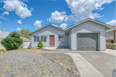 808 SE 6th St, Pendleton, OR 97801 - Photo 1