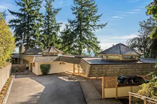 3332 SW Fairmount Ln, Portland, OR 97239 - Photo 1