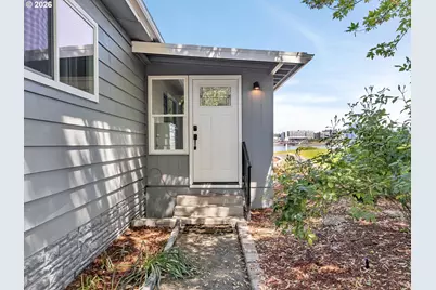 2201 N Menzies Dr, Portland, OR 97217 - Photo 5