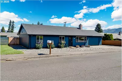 2246 Montello Ave, Hood River, OR 97031 - Photo 1