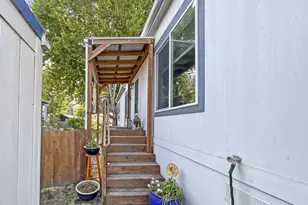 300 SE Goodnight Ave, Corvallis, OR 97333 - Photo 1