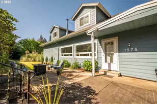 1575 N Henry St, Coquille, OR 97423 - Photo 1