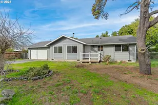 1700 Lakeshore Dr, Coos Bay, OR 97420 - Photo 1