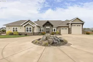 2455 SW W Wind Dr, McMinnville, OR 97128 - Photo 1