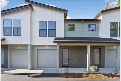 10909 SE Home Ave, Milwaukie, OR 97222 - Photo 1
