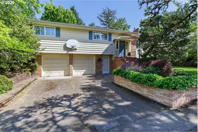 4333 SW Iowa St, Portland, OR 97221 - Photo 1