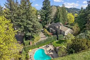 4192 SW Greenleaf Dr, Portland, OR 97221 - Photo 1