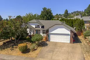 310 SW Birch St, Dundee, OR 97115 - Photo 1