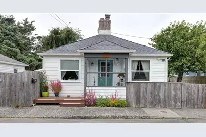 330 Avenue K, Seaside, OR 97138 - Photo 1