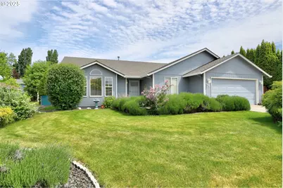 640 Sherman Dr, The Dalles, OR 97058 - Photo 1