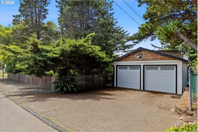 2709 SW Dune Ave, Lincoln City, OR 97367 - Photo 1