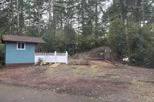 71 Castaway, Florence, OR 97439 - Photo 1