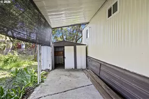 101 Athena Ln, Roseburg, OR 97470 - Photo 21