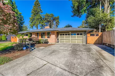 10311 NE Russell Ct, Portland, OR 97220 - Photo 1