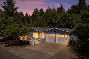 380 Seagrove Loop, Lincoln City, OR 97367 - Photo 1