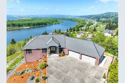 88 Essex Dr, Kelso, WA 98626 - Photo 1