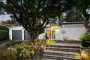2641 SW Ridge Dr, Portland, OR 97219 - Photo 1