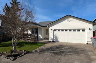 250 W 13th St, Lafayette, OR 97127 - Photo 1