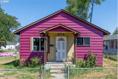 804 S 7th Ave, Kelso, WA 98626 - Photo 1