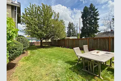 409 N 8th St, Cottage Grove, OR 97424 - Photo 37