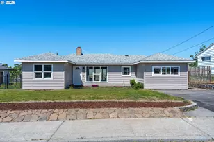 2207 E 10th St, The Dalles, OR 97058 - Photo 1