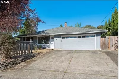 4819 SE Roethe Rd, Milwaukie, OR 97267 - Photo 1