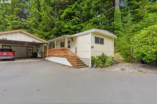 661 Village Pines Dr, Coos Bay, OR 97420 - Photo 1