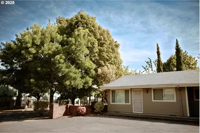 9334 N Lombard St, Portland, OR 97203 - Photo 1