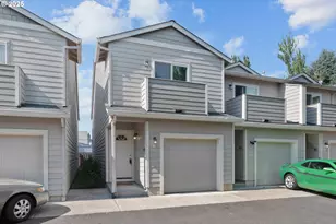 8819 SE Ellis St, Portland, OR 97266 - Photo 1