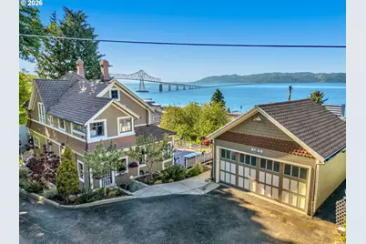 384 Duane St, Astoria, OR 97103 - Photo 1